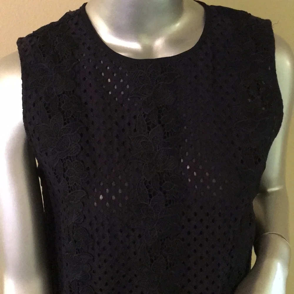 ANN TAYLOR | Mixed Lace Shell / Lace Top - Picture 3 of 10